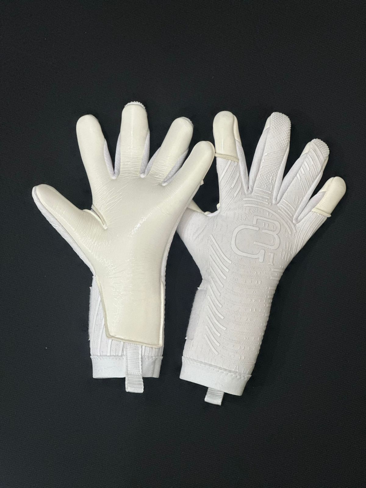 GB1 whirlwind range whiteout size 8⚪️